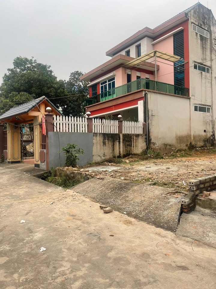 Đất nền thổ cư 140m² tại Nội Hoàng, Yên Dũng - Giá chỉ 2xxx triệu VND!