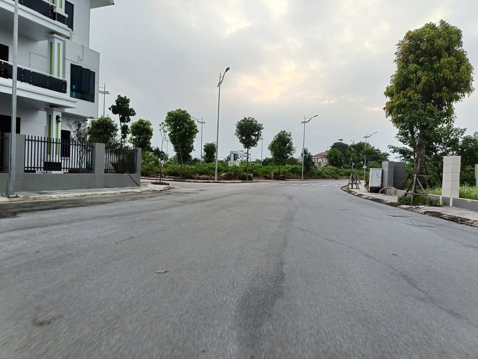 Đất nền 260m² KĐT Khai Sơn, mặt tiền 19m - Giá chỉ 5 tỷ!