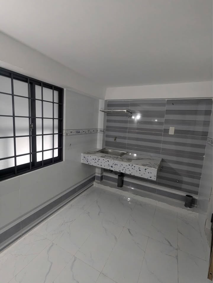 Phòng trọ mới xây gần ĐH Tây Đô - Giá chỉ từ 1.6 triệu/tháng