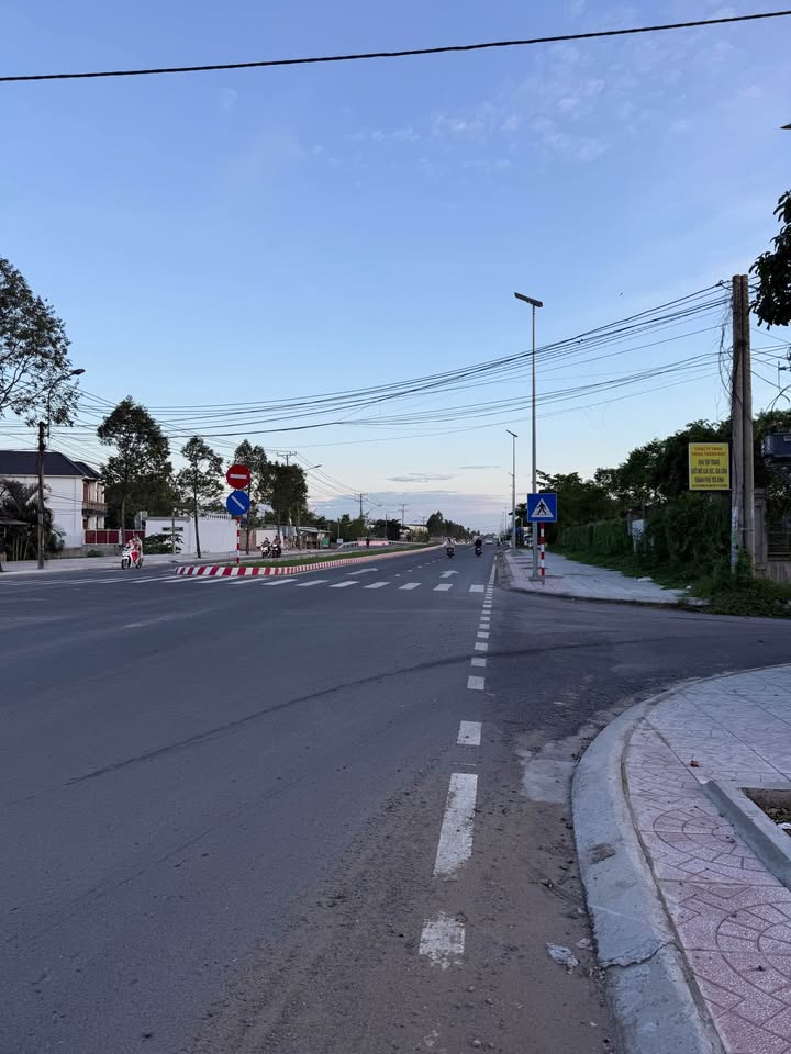 Đất nền 2 mặt tiền đường Võ Văn Kiệt 678m² giá 4 tỷ - Đầu tư sinh lời ngay!