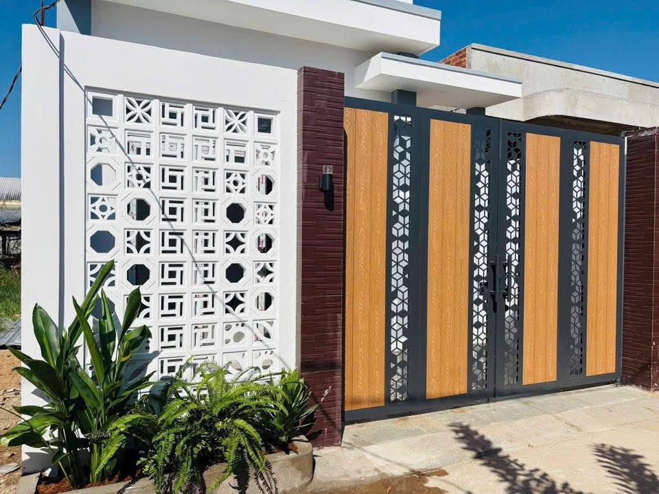 Nhà mới hoàn thiện 100% tại Phú Khương, Bến Tre - 100m² giá chỉ 1.45 tỷ!