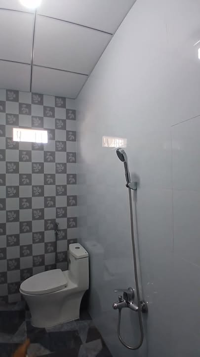 Nhà phố Hòa Thành Tây Ninh 125m² giá 1.39 tỷ - Nội thất đầy đủ, sẵn sàng ở ngay!