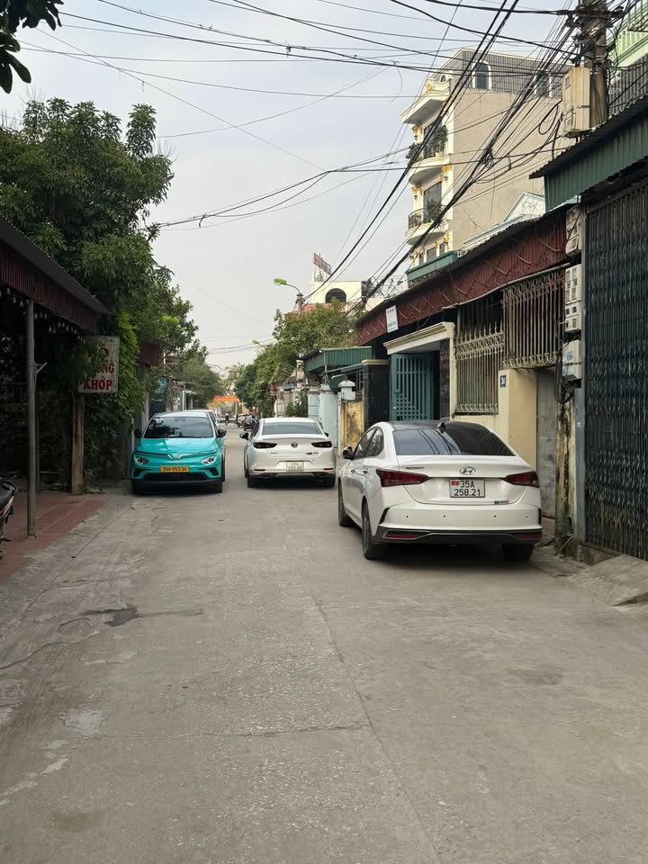 Nhà cấp 4 + Đất ngõ 497 Nguyễn Công Trứ, Bích Đào, 79m² - Giá hấp dẫn 3 tỷ!