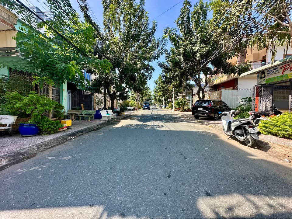 Đất nền liền kề góc 2 mặt tiền Đoàn Giỏi, Trung An, TP Mỹ Tho - Sổ đỏ chính chủ!