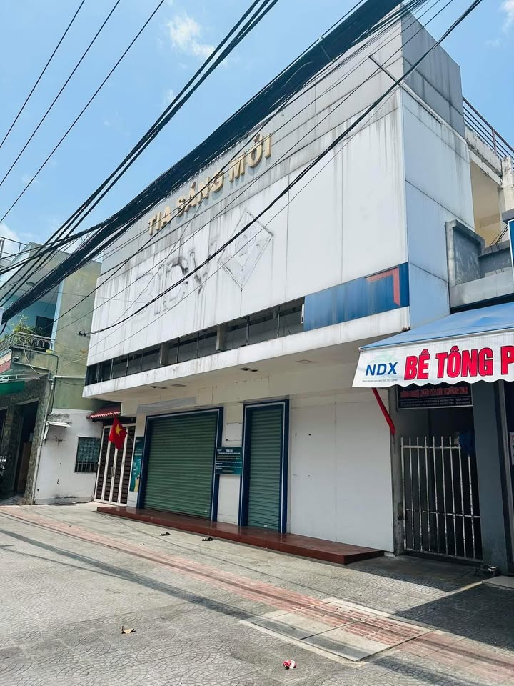 Cho thuê lô góc 2 mặt tiền Ông Ích Khiêm Đà Nẵng 140m² - Vị trí đắc địa cho kinh doanh!
