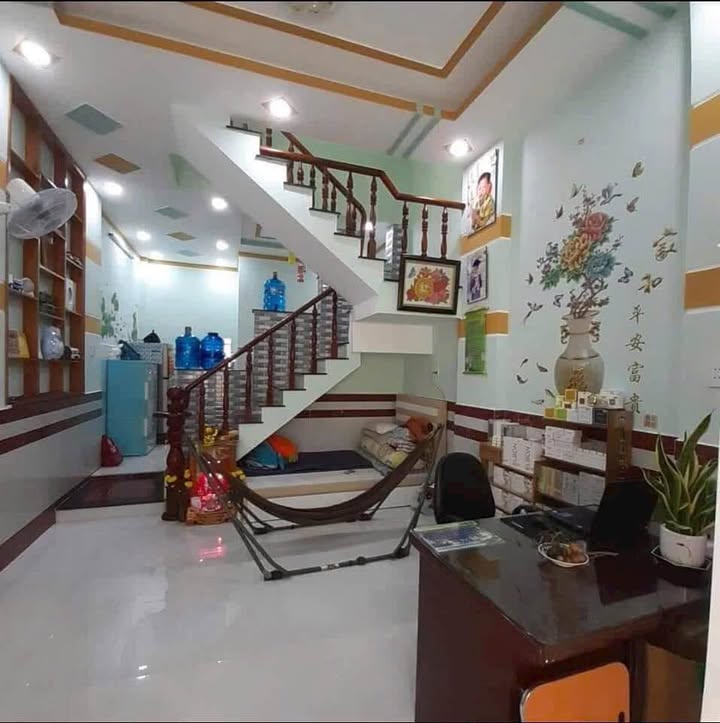 Nhà phố quận 12, diện tích 40m², giá chỉ 3.1 tỷ - Sẵn sàng vào ở ngay!