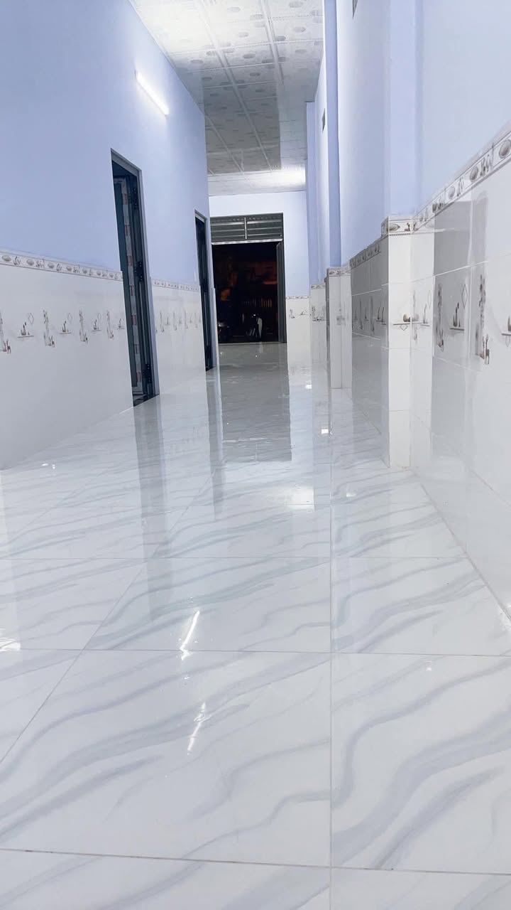 Nhà cho thuê tại Dĩ An - 2 phòng ngủ, giá 9 triệu - Không gian rộng rãi cho ô tô