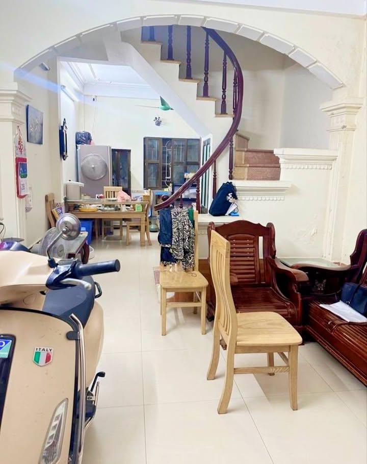 Nhà phố 4 tầng Kim Giang 35m² giá 8.3 tỷ - Sẵn sàng vào ở ngay!