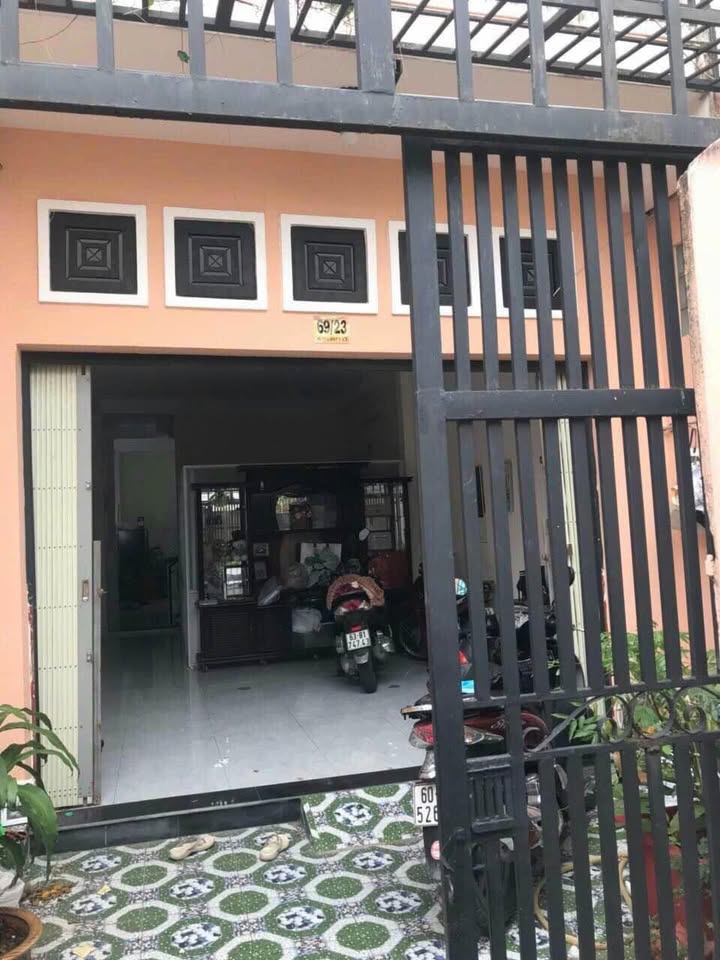Nhà bán Tân Bình 73m² giá 4.4 tỷ - Hẻm ô tô, chính chủ!