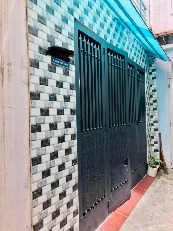 Nhà phố Tân Phú 32m² giá 3 tỷ - Sổ hồng chính chủ, hoàn công ngay!