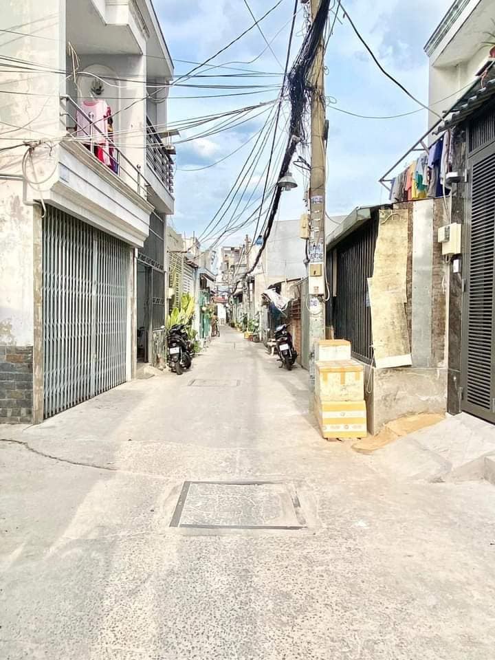 Nhà bán gấp 3 tầng hẻm xe hơi Phạm Văn Chiêu 25m² giá 3.8 tỷ - Chính chủ!