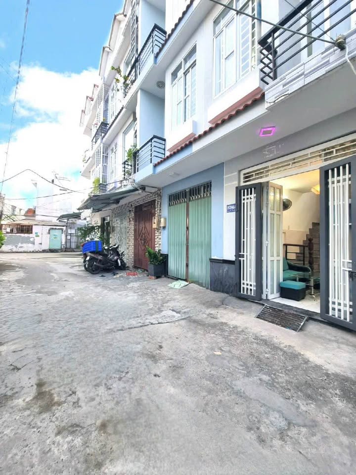Nhà hẻm xe hơi 1979 Huỳnh Tấn Phát Nhà Bè 18m² giá 1.55 tỷ - Sổ hồng chính chủ