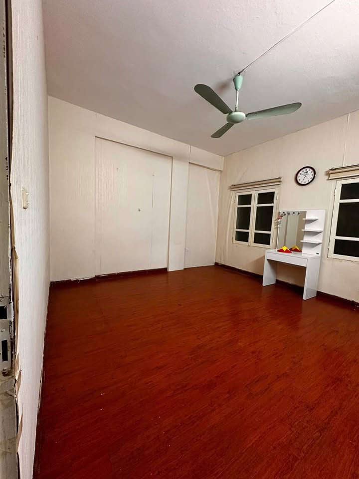 Căn hộ cho thuê Nguyễn Thái Học, Ba Đình 65m² giá 7.5 triệu - Nhận nhà ngay!