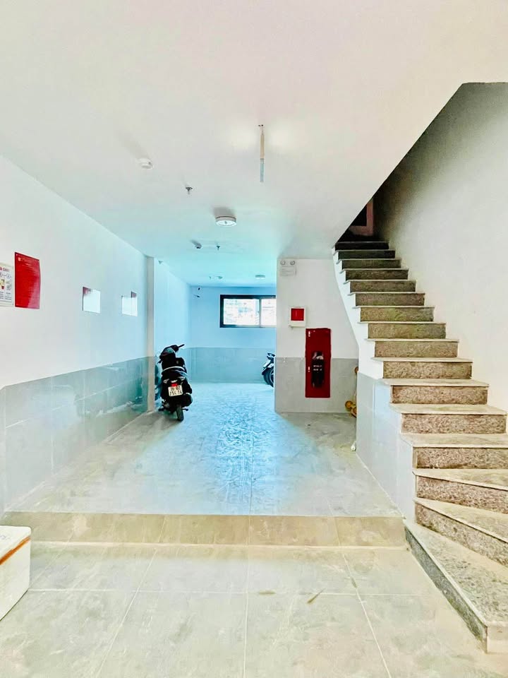 Căn hộ ChDV 15 phòng khép kín Tân Triều 40m² giá 12 tỷ - Doanh thu 80 triệu/tháng!