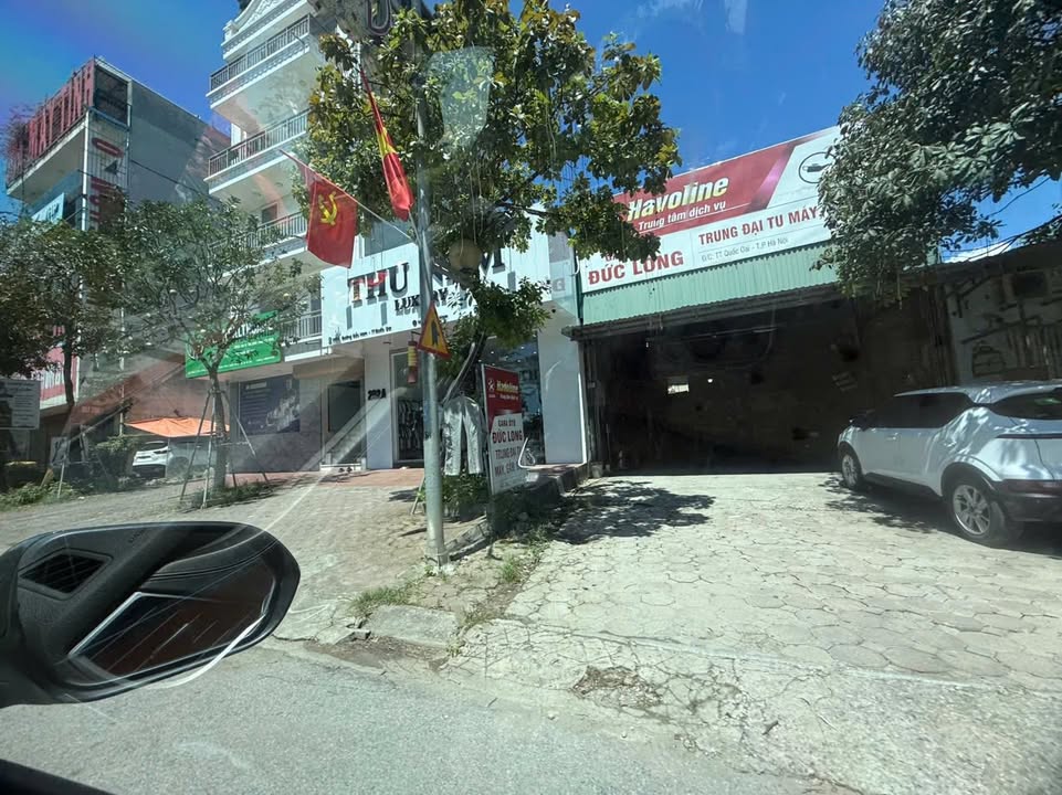 Đất mặt đường đôi Bắc Nam Quốc Oai 100m² giá thỏa thuận - Vị trí đắc địa, cơ hội sinh lời cao!