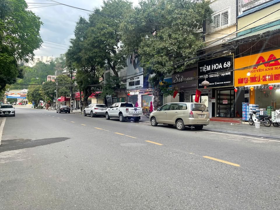 Nhà mặt phố Cù Chính Lan, Hòa Bình 60m² giá thỏa thuận - Vị trí kinh doanh lý tưởng!