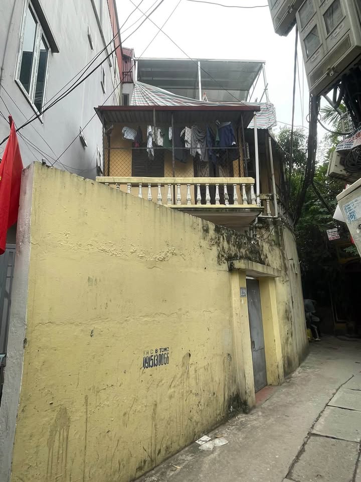 Nhà 2 tầng Ngõ 285 Đội Cấn 42m² giá 4.45 tỷ - Tiềm năng sinh lời cao!