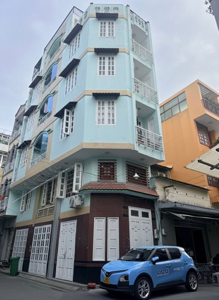 Căn góc FrontHouse 226m² Huỳnh Văn Bánh - Phú Nhuận - Tiện kinh doanh chỉ 12 tỷ!