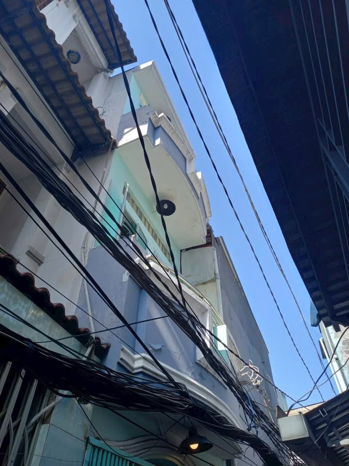 Nhà riêng quận 4, đường Đoàn Văn Bơ, 20m² giá 1.78 tỷ - Sẵn sàng vào ở ngay!