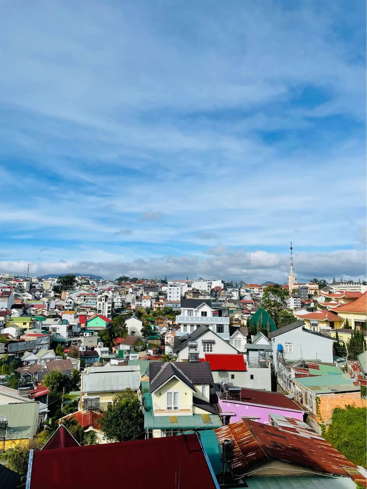 Nhà riêng P4 Hẻm Nguyễn Trung Trực - Đà Lạt 34m² giá 2.8 tỷ - Cơ hội đầu tư tuyệt vời!