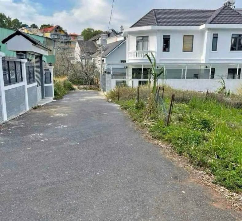 Bán gấp lô đất xây villa 216m² Vạn Hạnh, Đà Lạt - Cơ hội đầu tư tuyệt vời!