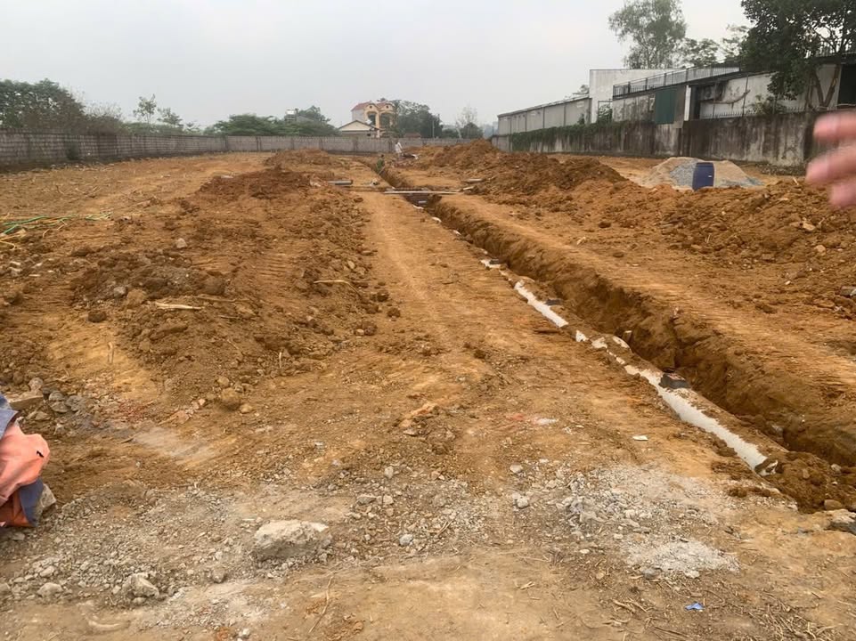 Bán lô đất Phú Cát, Quốc Oai 100m² giá 3 tỷ - Sổ đỏ full thổ cư, đầu tư sinh lời!