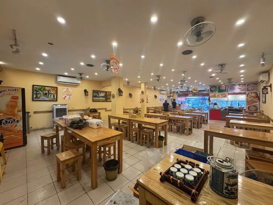 Mặt bằng kinh doanh cho thuê tại Lò Đúc, Hai Bà Trưng 220m² giá chỉ 110 triệu/tháng