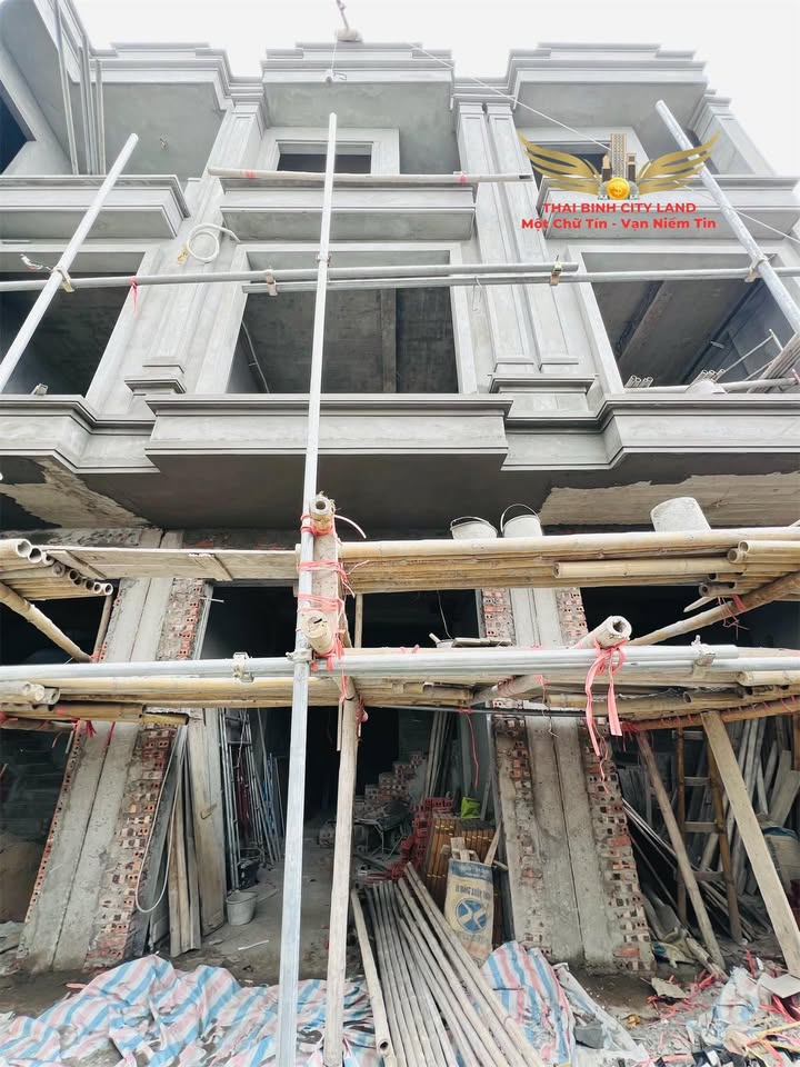 Nhà đẹp Trần Hưng Đạo, Thái Bình 45m² giá 2 tỷ - Pháp lý sổ đỏ sẵn sàng!