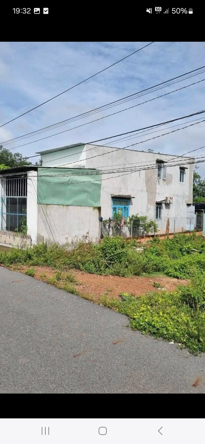 Đất nền Bến Cát 140m² giá 900 triệu - Sổ hồng chính chủ, vị trí tiềm năng!