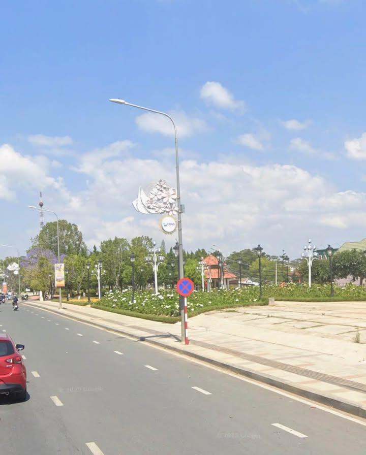 Lô đất 70m² tại Đà Lạt chỉ 7.9 tỷ - Vị trí vàng bên Quảng trường Lâm Viên!