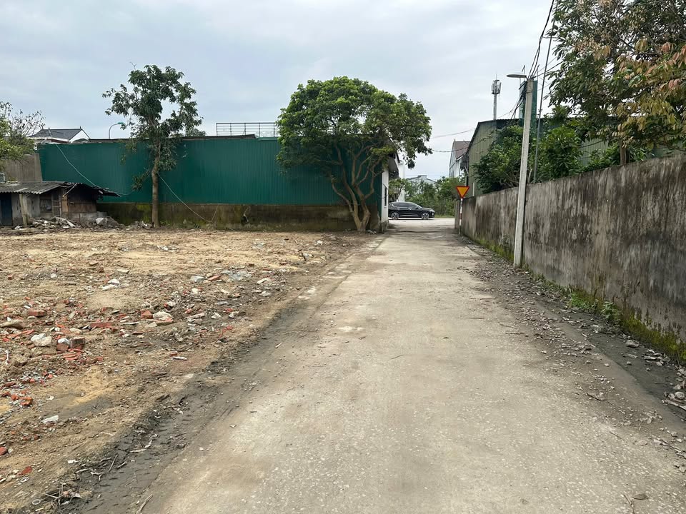 Đất nền Nghi Ân, Vinh 68.6m² giá 2 tỷ - Vị trí thuận lợi gần sân bay!