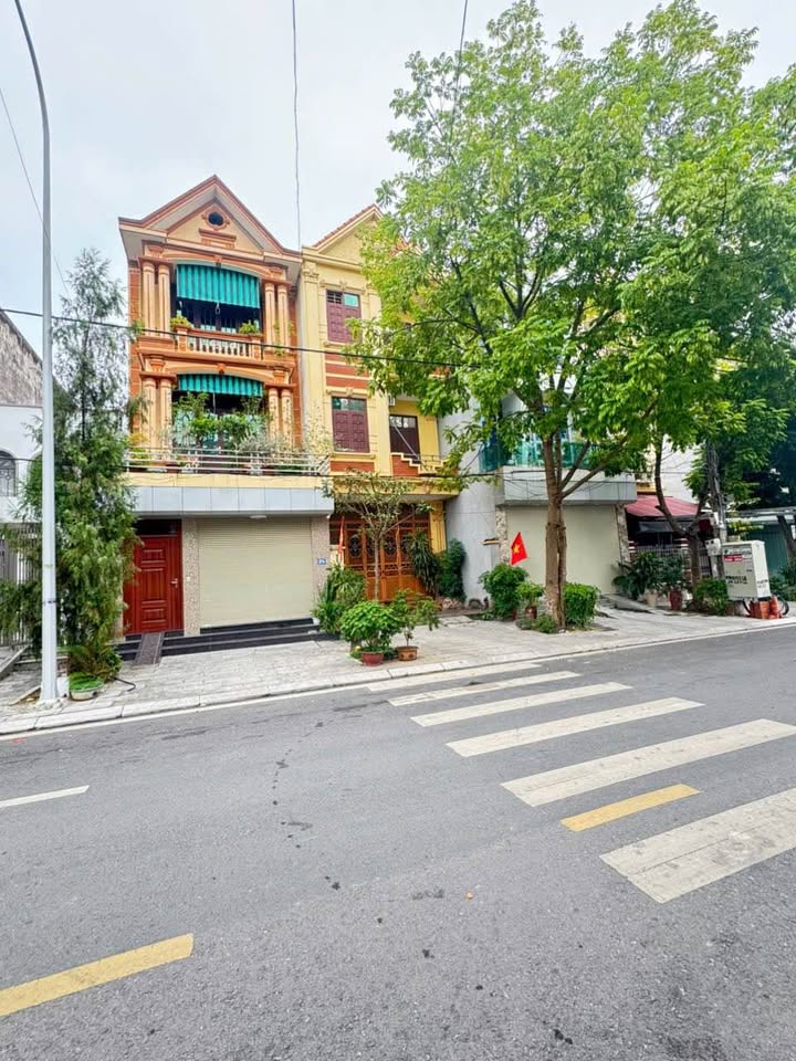 Nhà 3 Tầng Đường Phan Bội Châu, Vĩnh Yên 106m² Giá 6 tỷ - Vị trí đắc địa cho kinh doanh!
