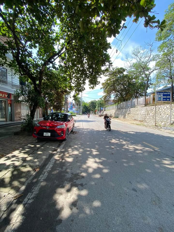 Bán gấp FrontHouse tại Minh Xuân, Tuyên Quang 180m² - Kinh doanh sầm uất ngay mặt đường chính!