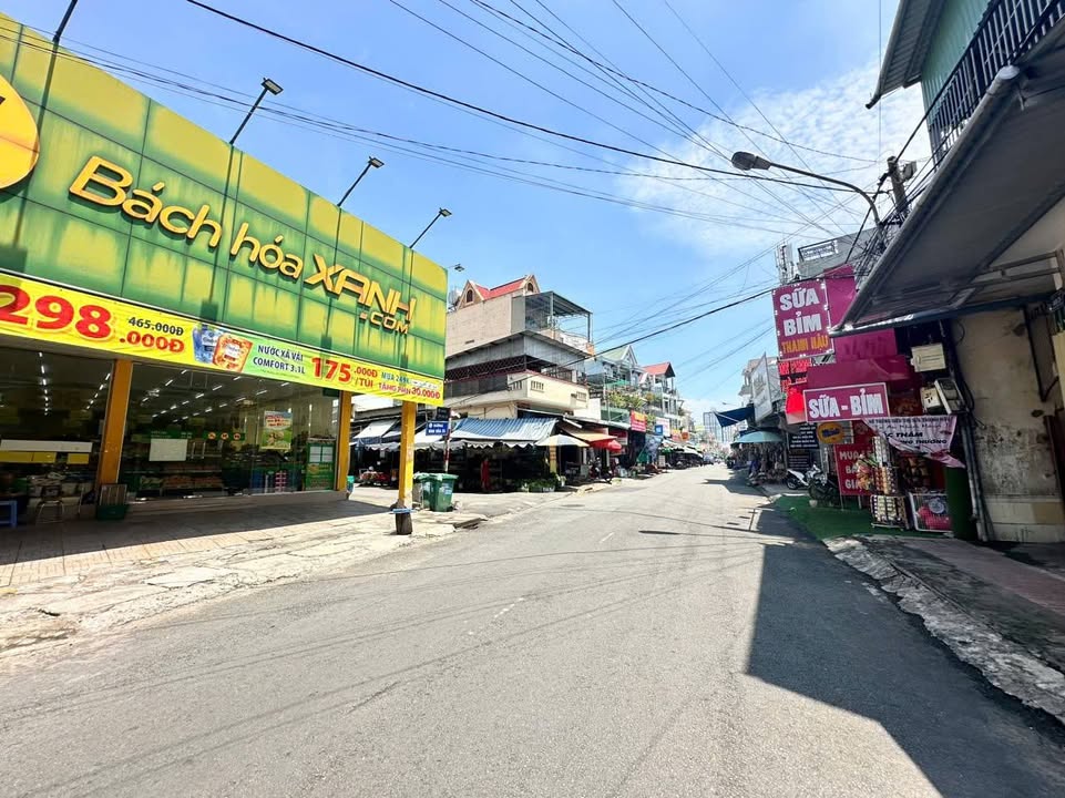 Nhà mặt tiền chợ Bình Hoà, Thuận An 146m² giá 8 tỷ - Đầu tư sinh lời cao!