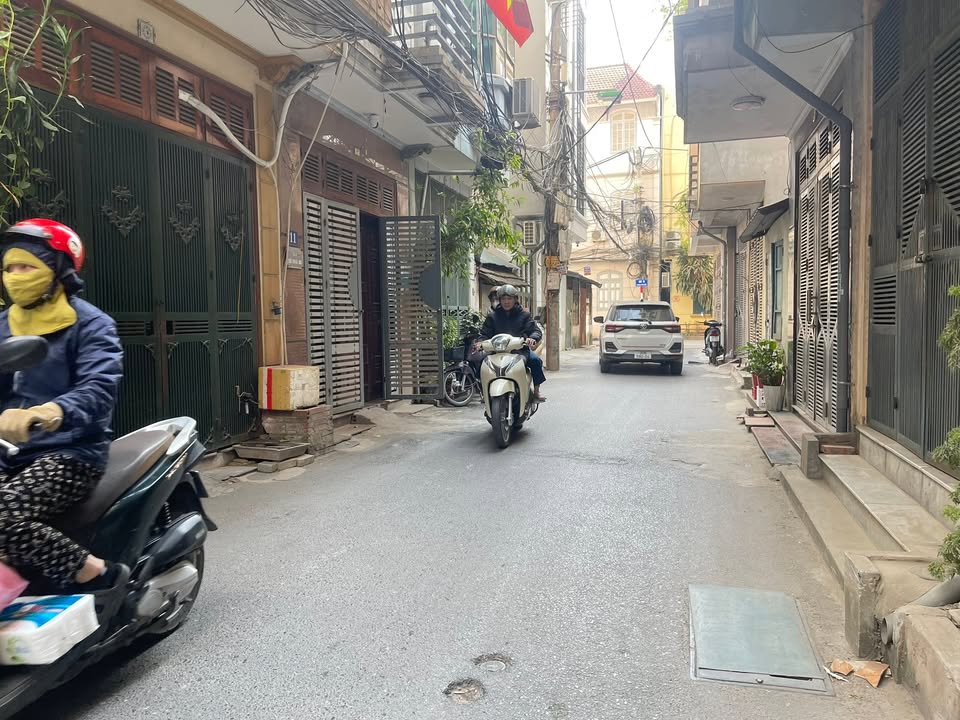 Nhà riêng Cầu Diễn, Nam Từ Liêm 55m² giá chỉ 10 tỷ - Sổ đỏ chính chủ!