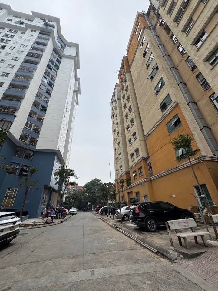 Căn hộ Iris Garden 60m² giá 5 tỷ - View thoáng đẹp, ở ngay!