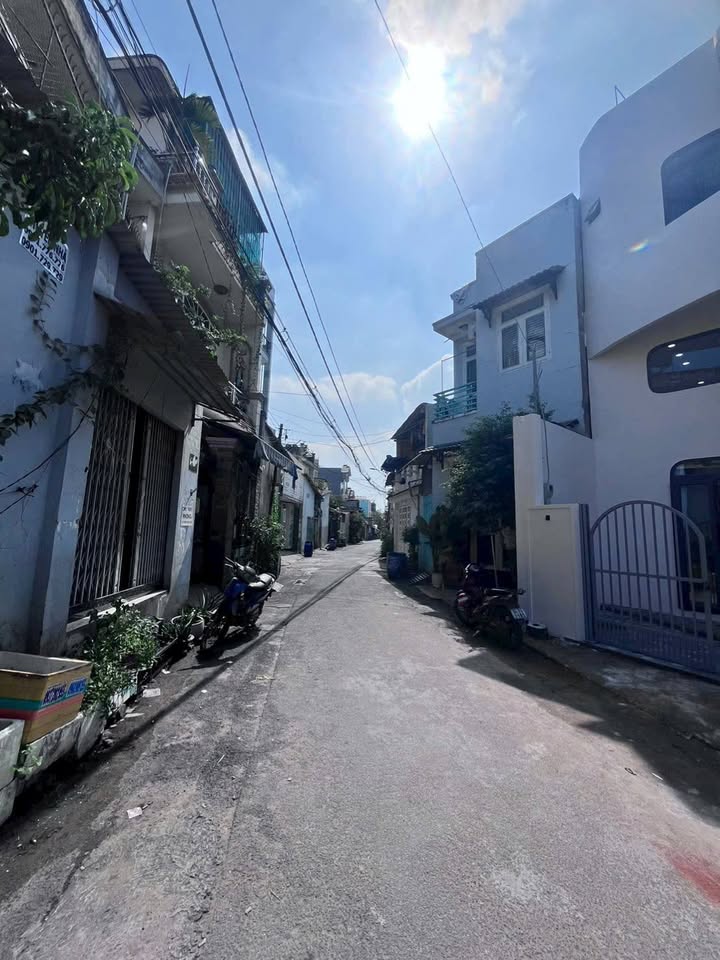 Nhà mặt tiền đường Đường Số 4, Bình Chiểu, Thủ Đức 55m² giá 4.7 tỷ - Đầu tư sinh lời ngay!