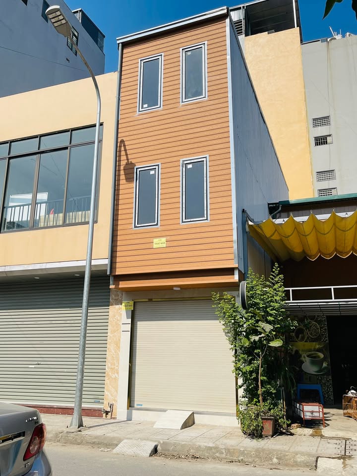 Cho thuê nhà phố 3 tầng An Thọ, Hoài Đức 43m² giá 10 triệu - Kinh doanh đắc địa!