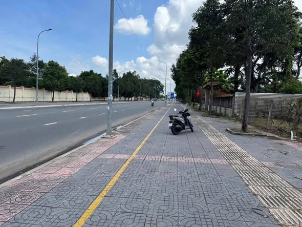 Lô đất mặt tiền đường Phạm Hùng, Bà Rịa - 200m² giá 15.8 tỷ - Đầu tư sinh lời ngay!