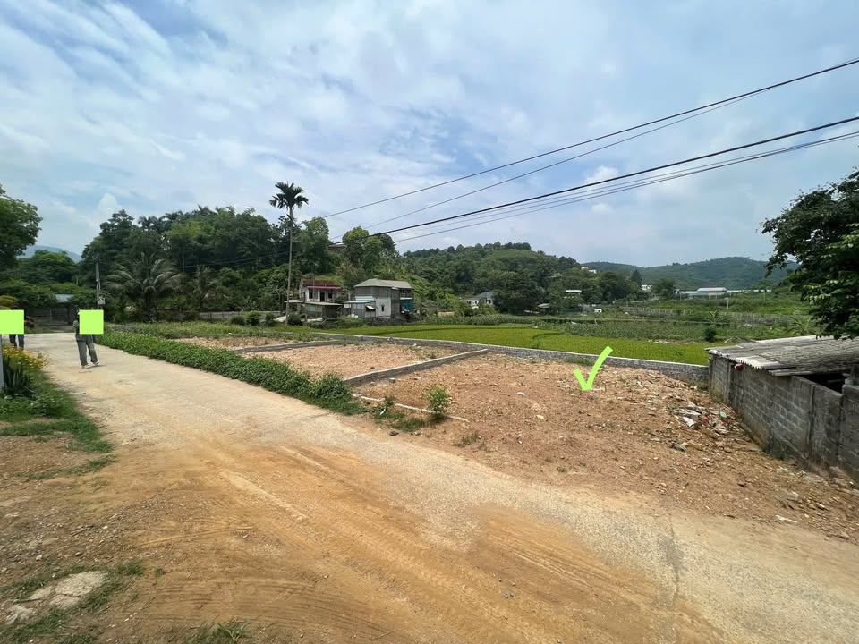 Đất thổ cư 100m² tại xã Tân Vinh, huyện Lương Sơn giá 1.8 tỷ - Cơ hội đầu tư tuyệt vời!