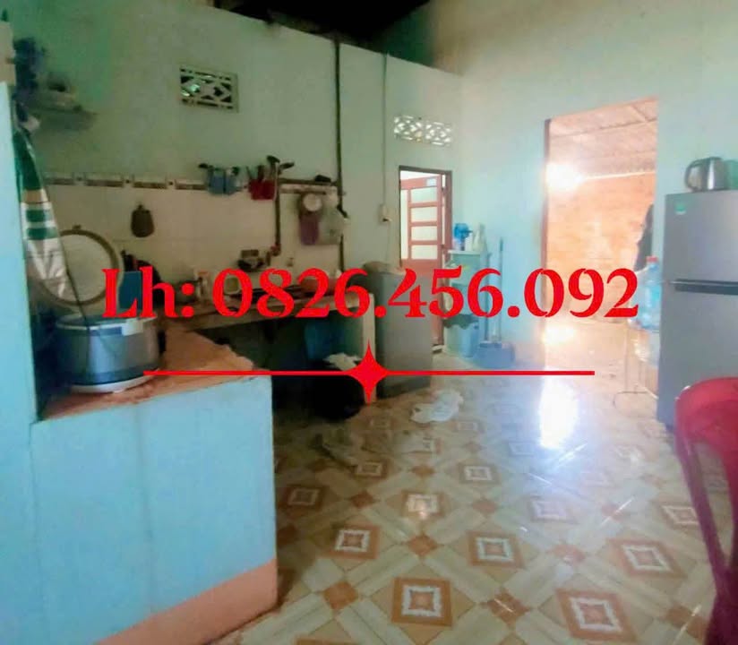 Nhà 2 phòng ngủ Tiến Thành, Đồng Xoài 198m² giá 11xx - Sân để xe tải rộng rãi!