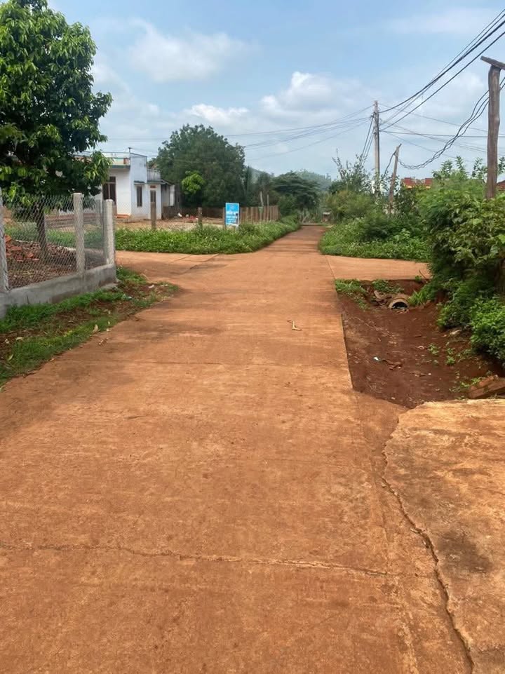 Nhà riêng thôn 6C, xã Ea Wy, 729.2m² giá 800 triệu - Sẵn sàng vào ở ngay!