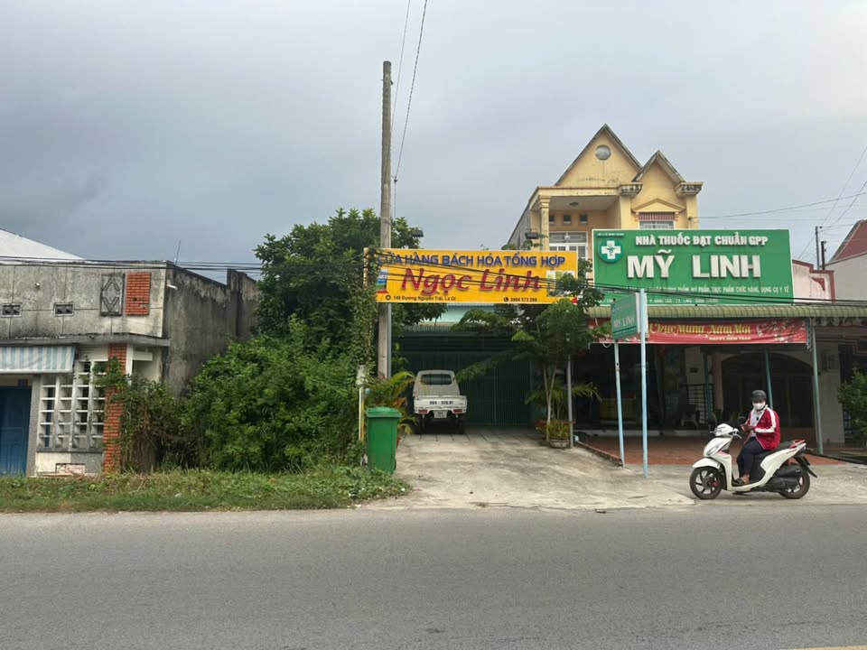 Bán nhà đẹp mặt tiền Nguyễn Trãi, Bình Tân, 238m² giá chỉ 3 tỷ - Kinh doanh thuận lợi!