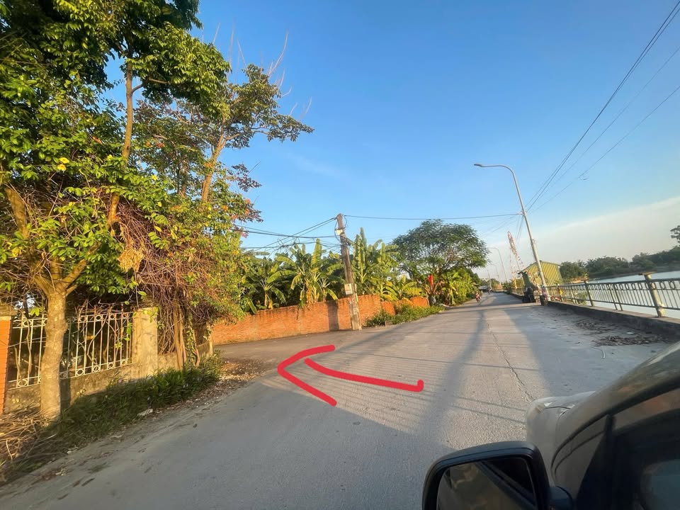 Đất xây nhà Bích Động 110.5m² giá chỉ 1.xxx triệu - Đầu tư sinh lời ngay!