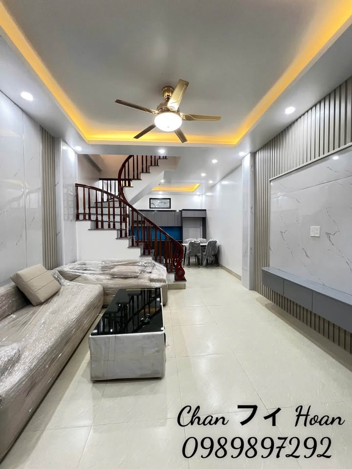 Nhà 3.5 tầng Tiền Phong 40m² giá 2 tỷ - Sẵn sàng vào ở ngay!