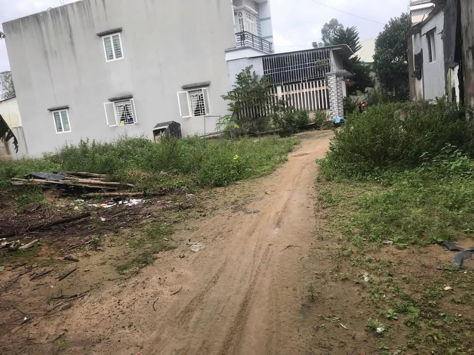 Đất ở Quảng Phú 233m² giá 1 tỷ - Đầu tư có lãi, tách lô được!