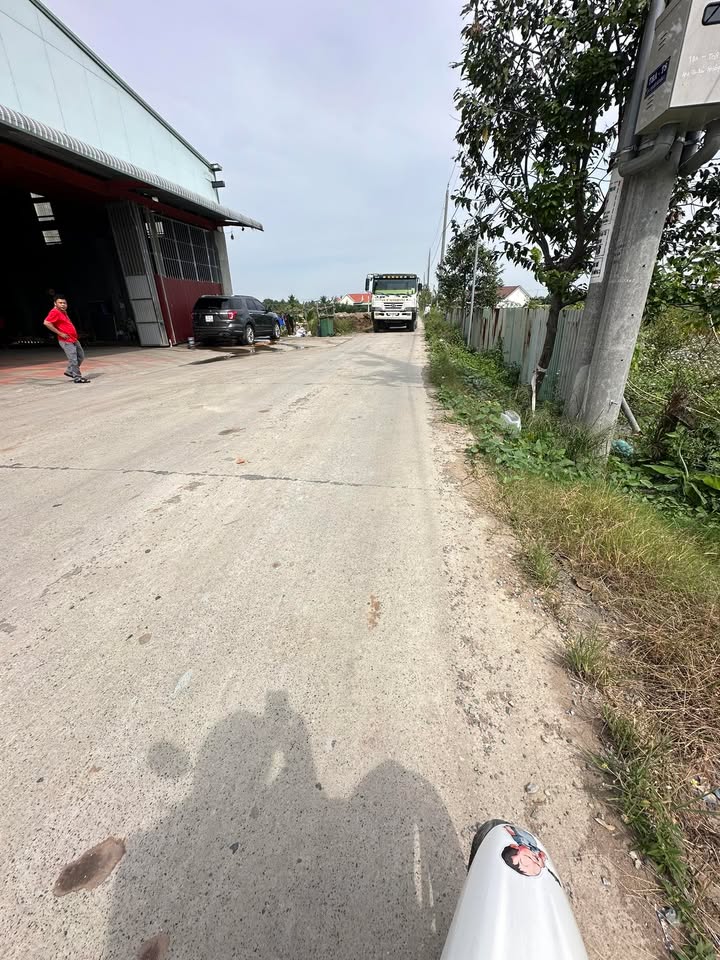 Đất nền 1400m² tại Đệ Nhất, Tân Bửu, Bến Lức - Giá chỉ 14 tỷ, thương lượng dễ dàng!