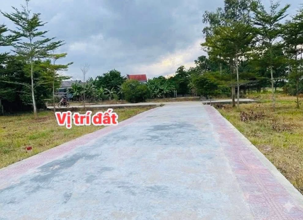 Đất nền liền kề Lương Cổ, Thị Trấn Sịa 100m² giá 300 triệu - Đầu tư sinh lời ngay!