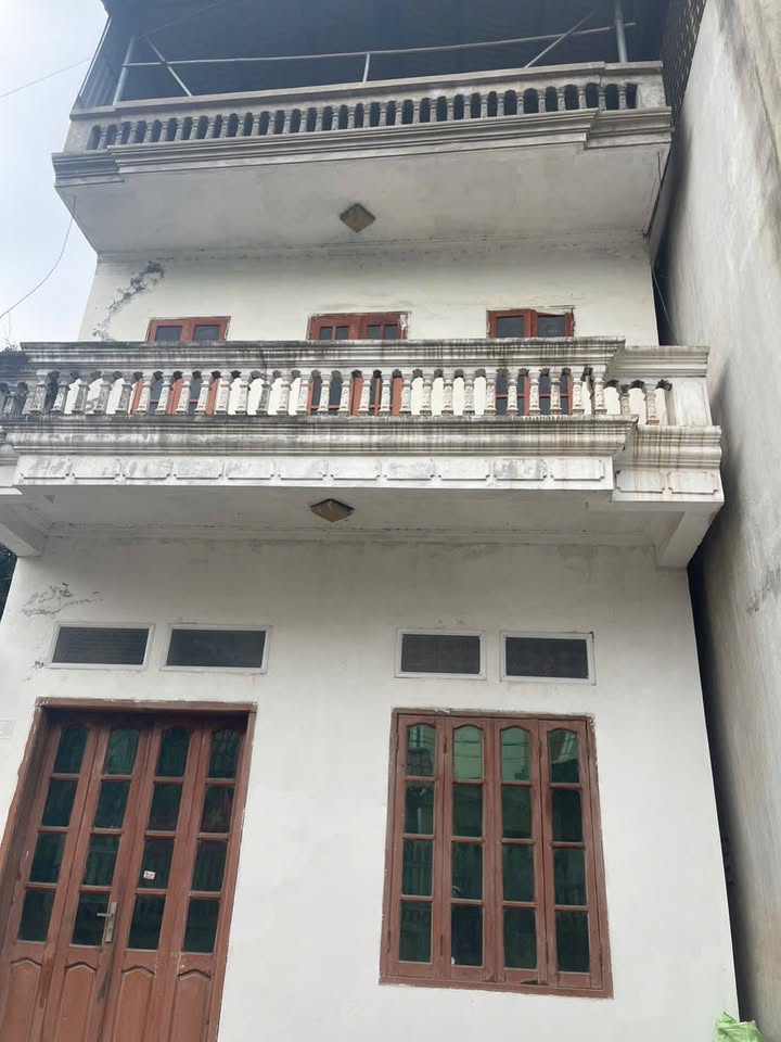 Nhà mặt đường Hoàng Hoa Thám, quận Ba Đình, 70m² giá 900 triệu - Cơ hội đầu tư tuyệt vời!