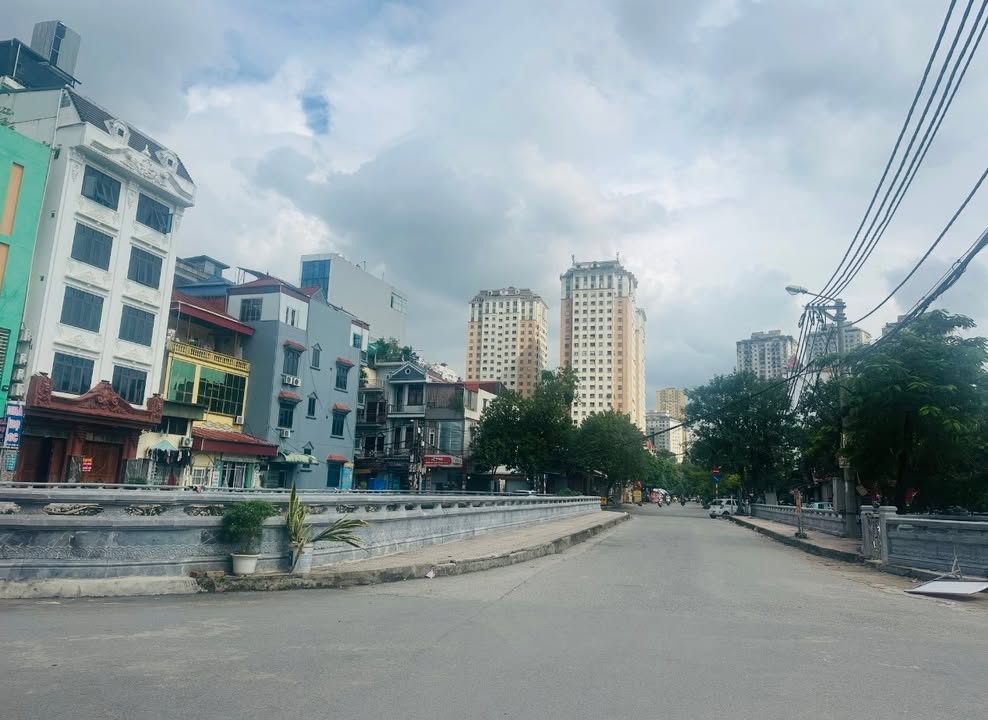 Nhà phố Lê Trọng Tấn Hà Đông 35m² giá 6.9 tỷ - Lô góc thoáng mát